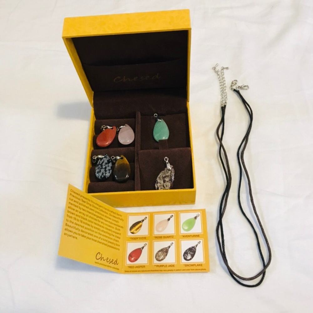 Stone Charm Necklace Set